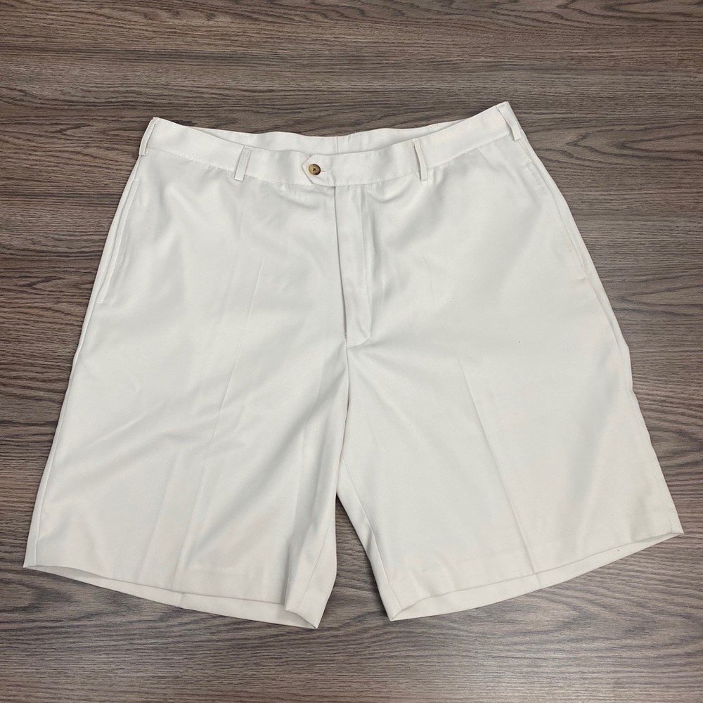 Donald Ross Solid Light Tan Golf Shorts 38